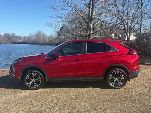 Used 2022 Mitsubishi Eclipse Cross SE image 10