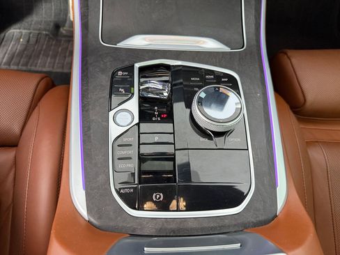 Used 2024 BMW X5 sDrive40i w/ Executive Package RWD image 16