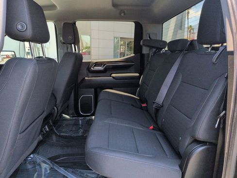 Used 2023 GMC Sierra 1500 SLE AWD/4WD image 15