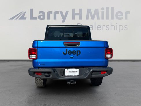 Certified 2023 Jeep Gladiator Sport w/ Trailer Tow Package image 4