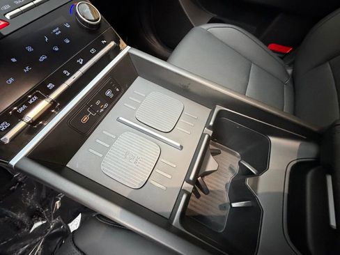 Used 2025 Hyundai Santa Fe XRT image 19