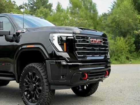 New 2026 GMC Sierra 2500 AT4 w/ AT4 Premium Plus Package AWD/4WD image 14