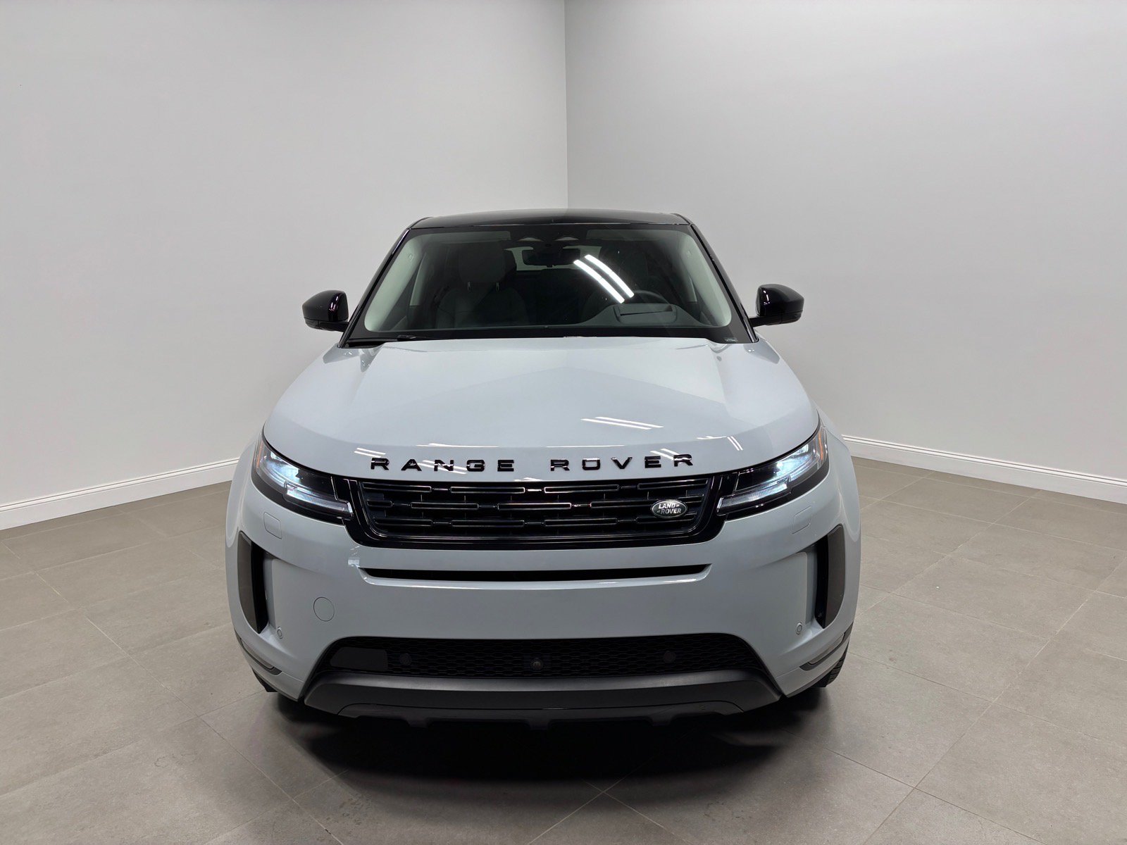 New 2024 Land Rover Range Rover Evoque S AWD/4WD image 3