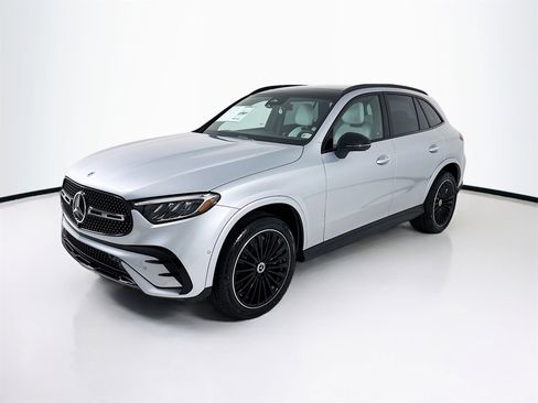 New 2026 Mercedes-Benz GLC 300 image 3