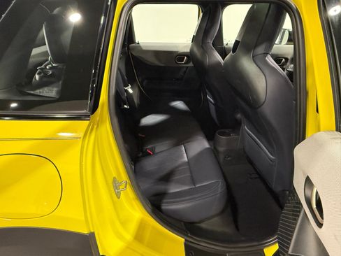 Used 2025 MINI Cooper S FWD image 45