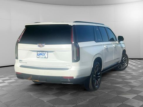 Used 2023 Cadillac Escalade ESV Sport w/ Touring Package AWD/4WD image 4
