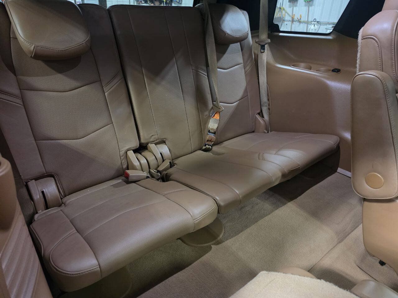 Used 2017 Cadillac Escalade Platinum AWD/4WD image 21