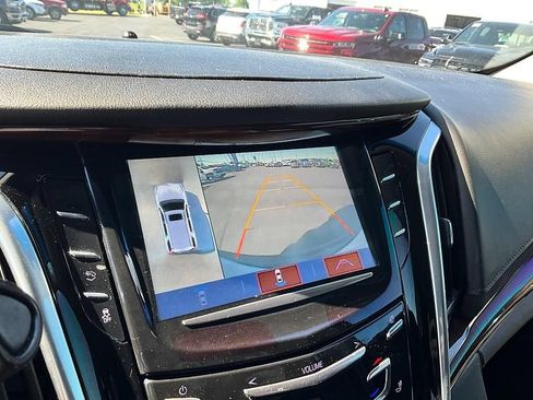 Used 2020 Cadillac Escalade Luxury AWD/4WD image 20