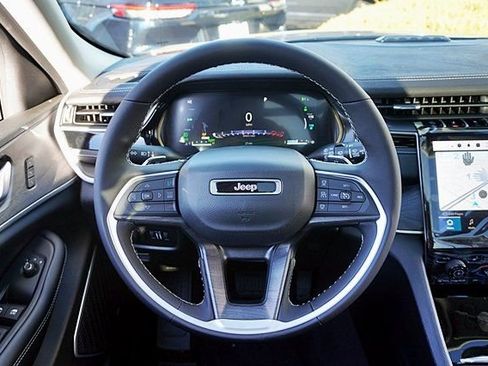 New 2023 Jeep Grand Cherokee 4WD 4xe image 24