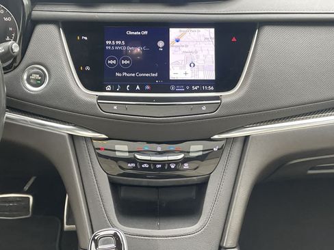 Used 2022 Cadillac XT5 Sportv AWD/4WD image 13