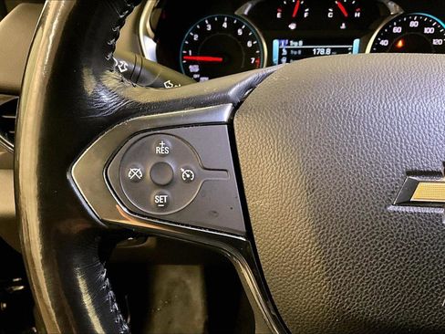 Used 2019 Chevrolet Traverse LT image 17