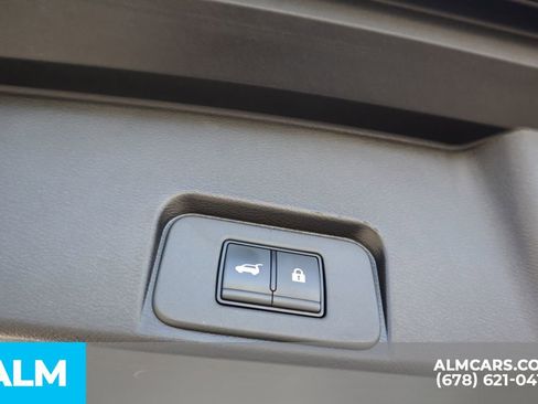 Used 2025 Nissan Rogue SV image 22