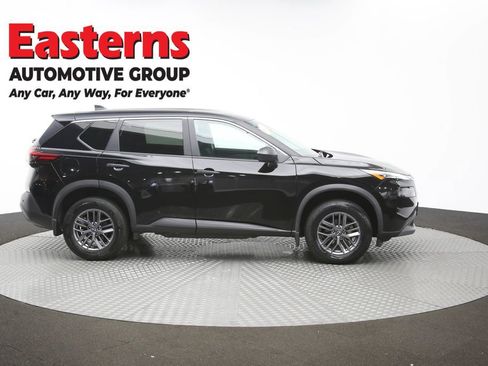 Used 2023 Nissan Rogue S AWD/4WD image 46