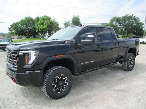 New 2026 GMC Sierra 2500 AT4X AWD/4WD image 10