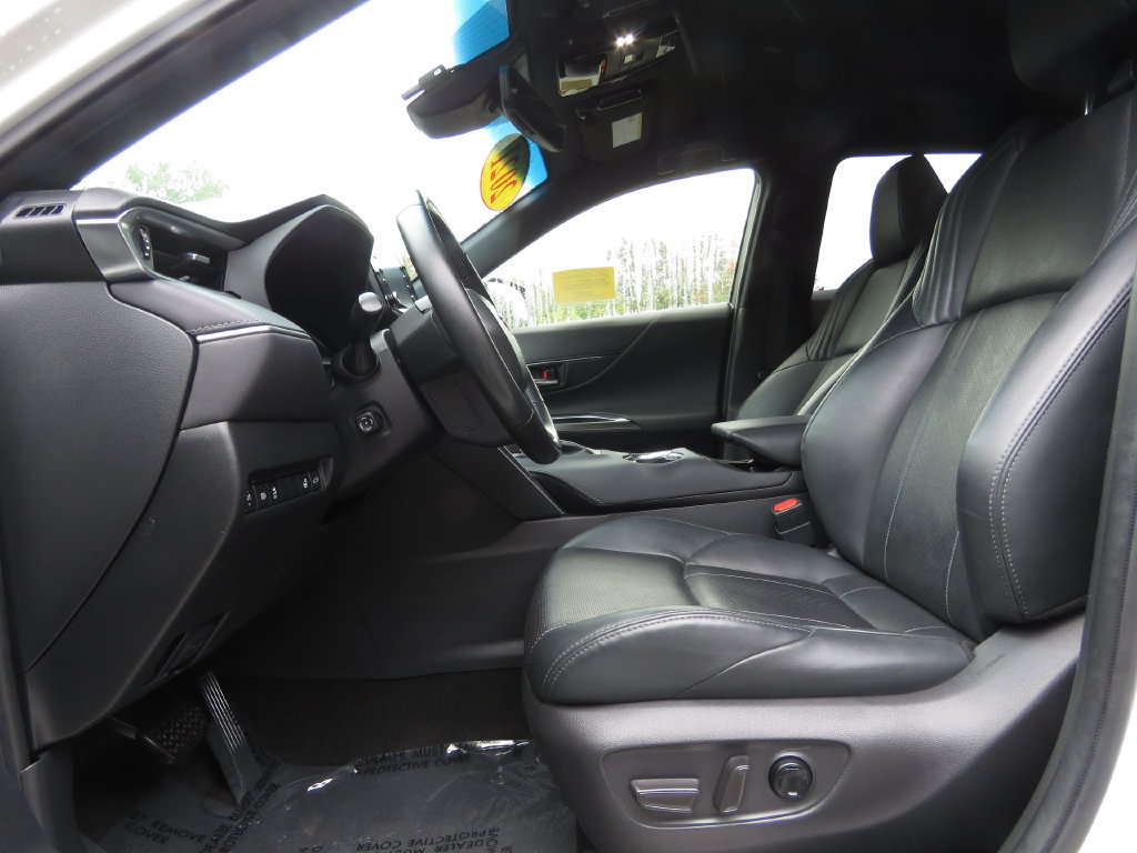 Used 2021 Toyota Venza XLE w/ Softex Package AWD/4WD image 10