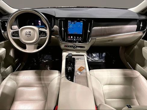 Certified 2023 Volvo S90 B6 Plus w/ Protection Package Premier image 18