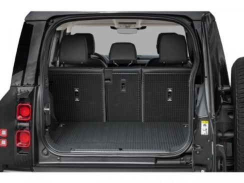 New 2025 Land Rover Defender 110 X-Dynamic SE image 14