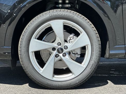 New 2025 Audi Q5 Prestige image 27