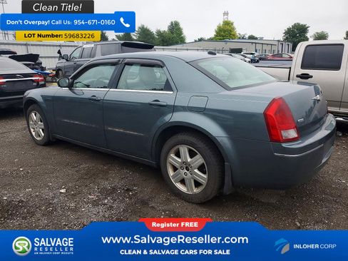 Used 2005 Chrysler 300 Touring w/ Comfort/Convenience Group AWD/4WD image 3