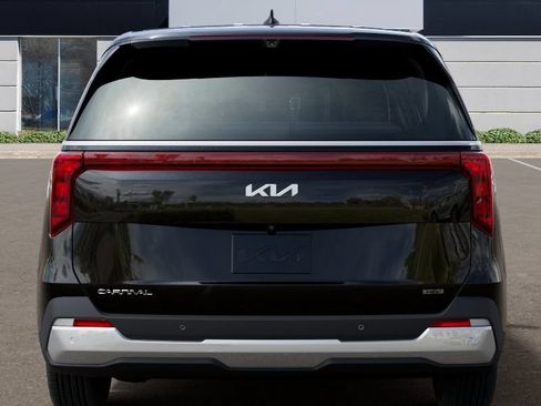 New 2026 Kia Carnival EX FWD image 15