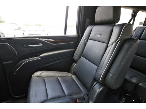 Used 2023 Cadillac Escalade ESV Premium Luxury AWD/4WD image 9