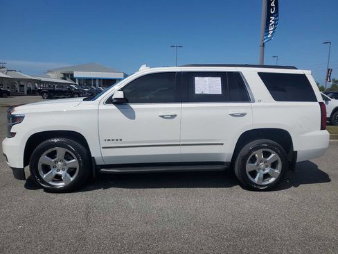 Used 2019 Chevrolet Tahoe LT RWD image 2