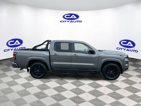 Used 2023 Nissan Frontier SV w/ Midnight Edition Package RWD image 2