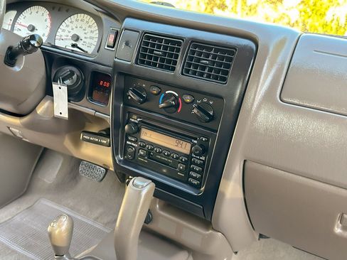 Used 2003 Toyota Tacoma 4x4 Double Cab image 29