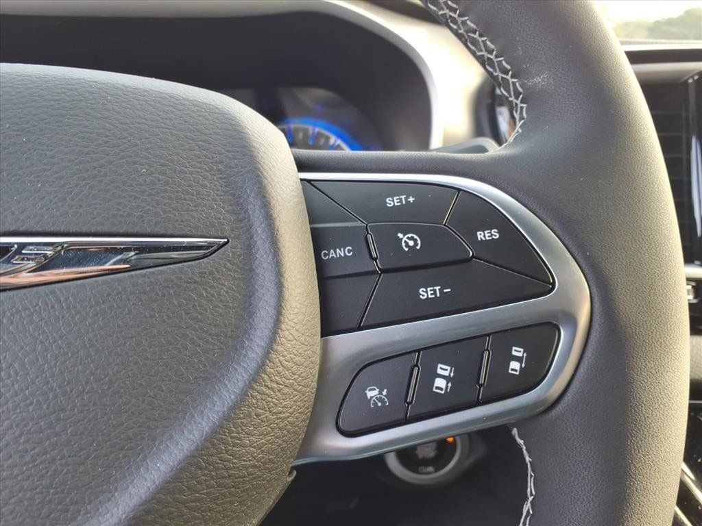 New 2026 Chrysler Voyager LX FWD image 21