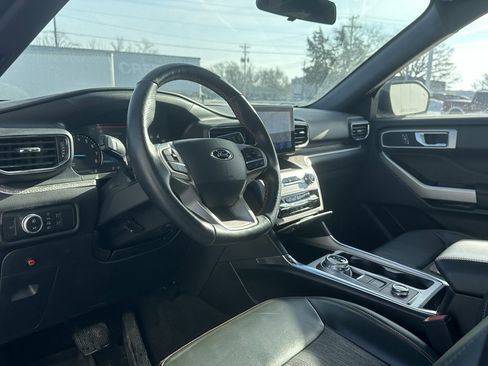 Certified 2022 Ford Explorer Timberline image 8