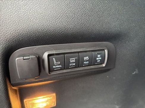 Used 2018 Ford Explorer Limited w/ Equipment Group 301A image 27