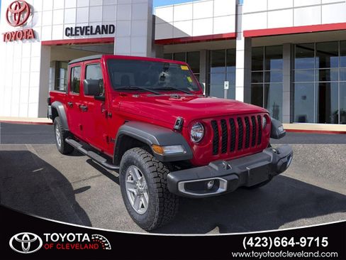 Used 2023 Jeep Gladiator Sport AWD/4WD image 1