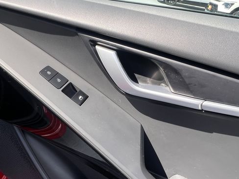 Certified 2023 Kia Niro EX Touring image 20