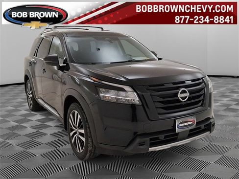 Used 2024 Nissan Pathfinder Platinum w/ Black Appearance Package image 1