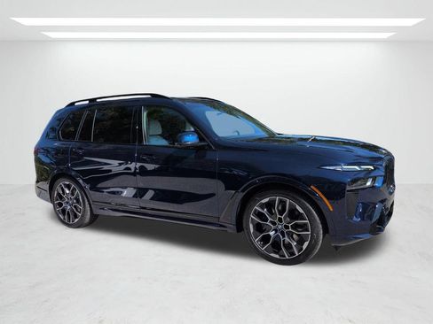 New 2027 BMW X7 xDrive40i w/ Executive Package AWD/4WD image 2