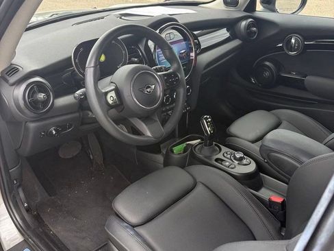 Used 2024 MINI Cooper SE FWD image 9