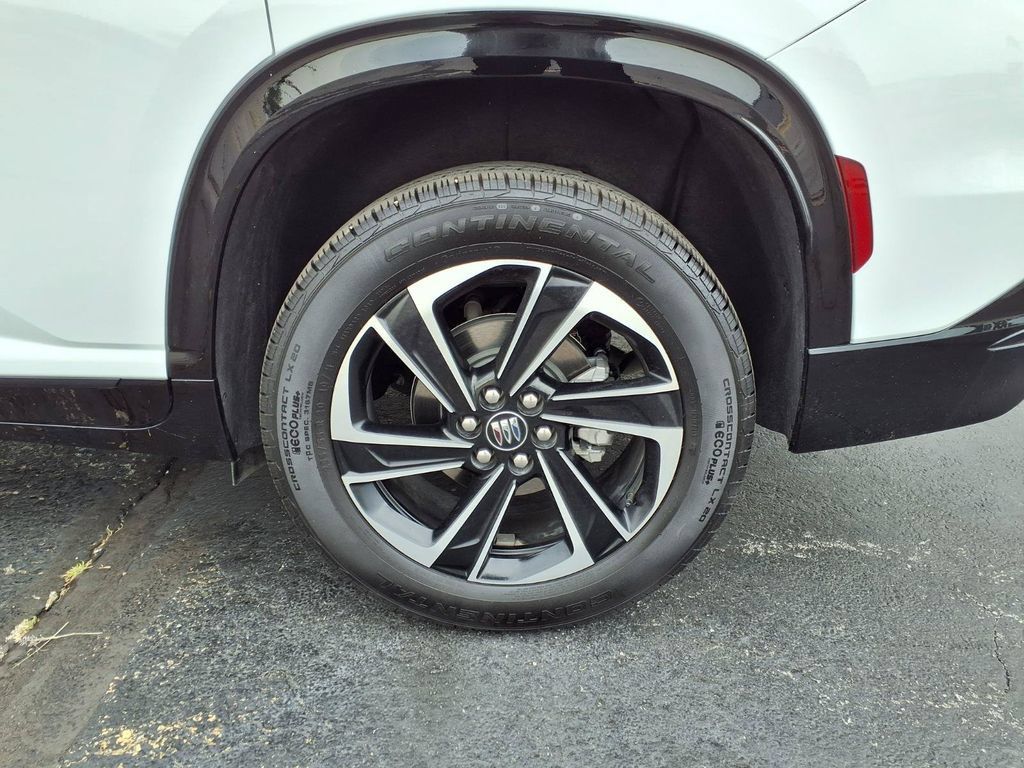 Used 2026 Buick Enclave Sport Touring FWD image 24