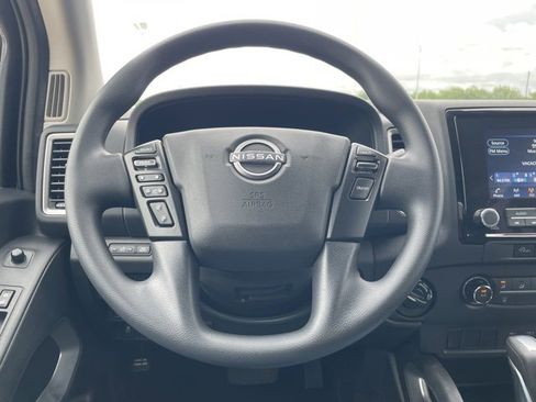 Certified 2024 Nissan Frontier SV image 10