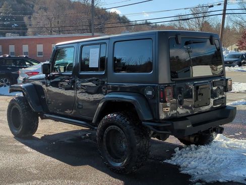 Used 2016 Jeep Wrangler Unlimited Sahara w/ Dual Top Group image 6