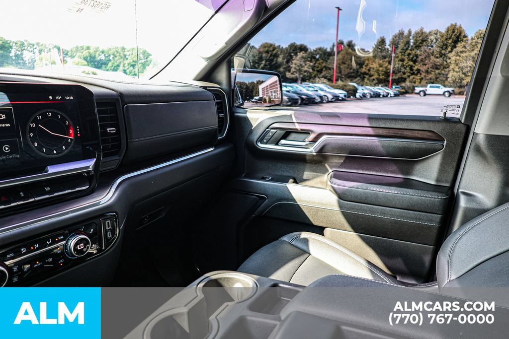 Used 2024 GMC Sierra 1500 SLT AWD/4WD image 42