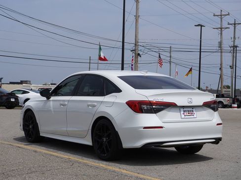 Used 2024 Honda Civic Sport image 5