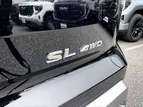 Used 2023 Nissan Pathfinder SL image 8