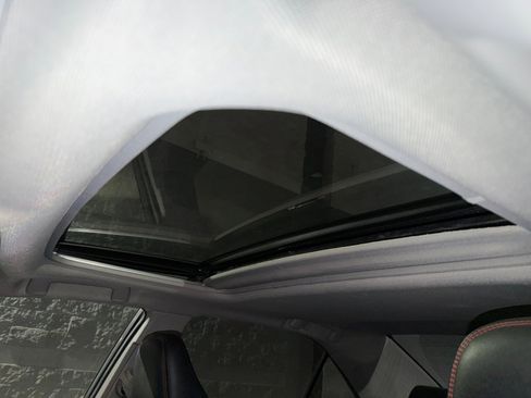 Used 2017 Toyota Camry SE w/ Moonroof Package FWD image 25