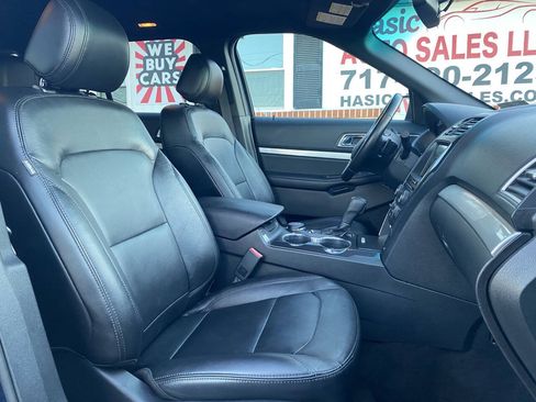 Used 2016 Ford Explorer XLT w/ Equipment Group 202A AWD/4WD image 24