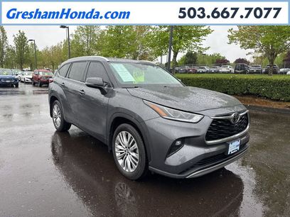 Used 2022 Toyota Highlander Platinum