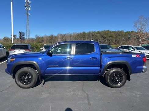 Used 2023 Toyota Tacoma SR5 w/ SX Package image 9