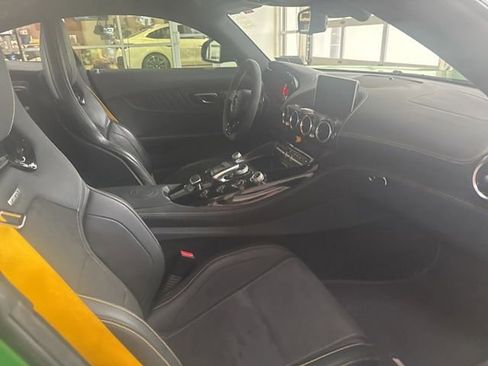 Used 2018 Mercedes-Benz AMG GT R image 17