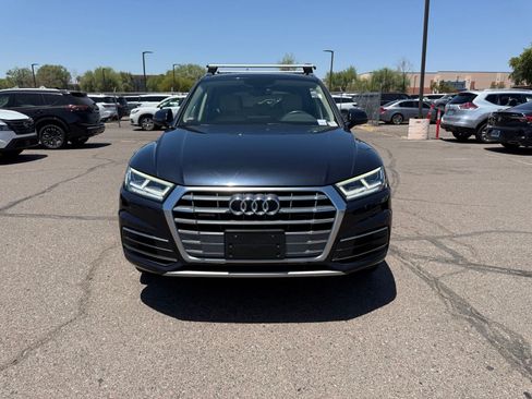 Used 2019 Audi Q5 2.0T Premium Plus w/ Premium Plus Package AWD/4WD image 2