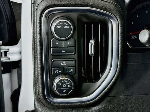 Used 2021 Chevrolet Silverado 2500 LT w/ Fleet Comfort Package AWD/4WD image 10