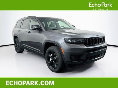 Used 2023 Jeep Grand Cherokee L Laredo